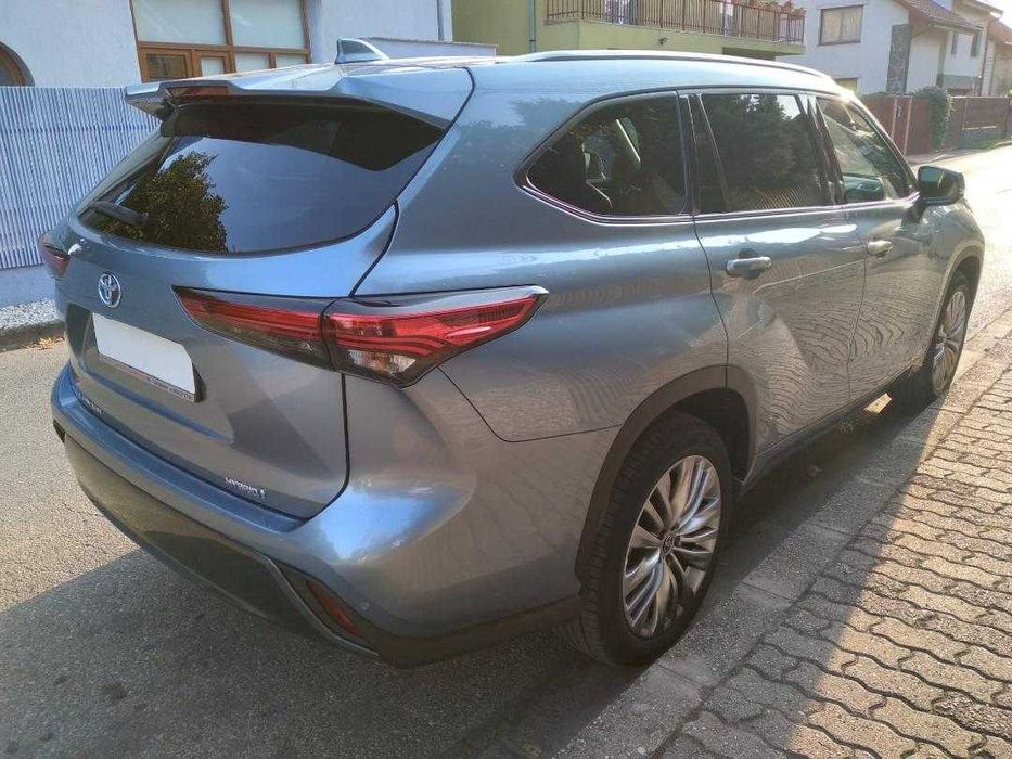 HIGHLANDER 2,5 Hybrid AWD Exclusive Pearly  11,2022