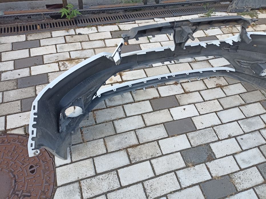 Bara fata, spate,  alba și gri, radiator AC si interculer Logan3