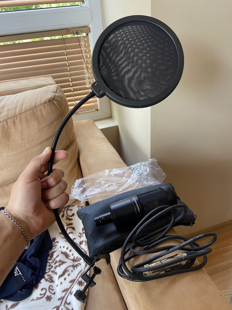 Audio-Technica АТ2035 микрофон за студия
