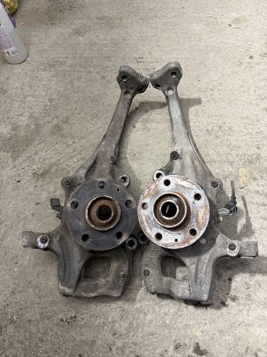 Fuzeta stanga dreapta audi a4 b8 b8.5 a5
