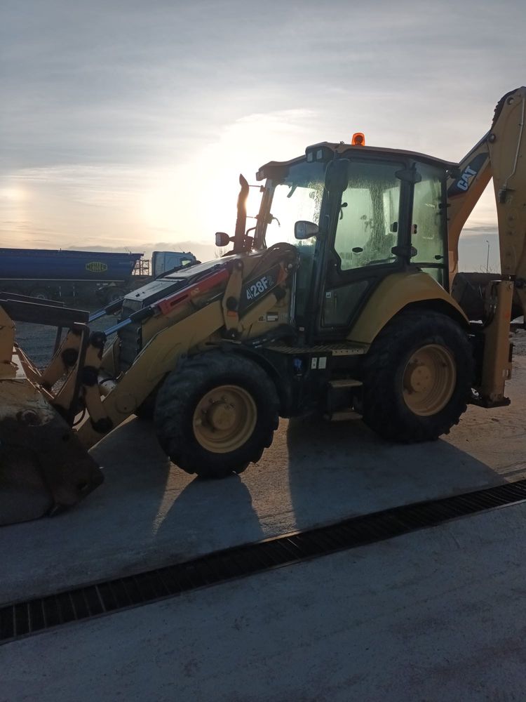 Buldoexcavator CAT 428F2