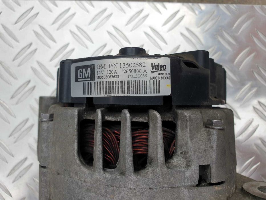 Alternator Opel Astra J Insignia 2.0 cdti 160 cp 120A 13502582