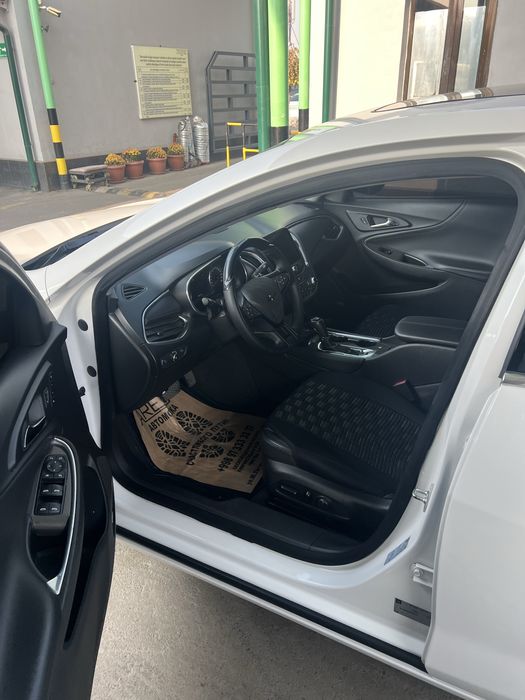 Chevtolet Malibu 2 2.4