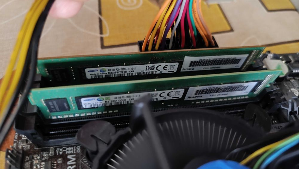 комплект за компютър: Asus H97M-E + Intel Core i7-4790 + 8GB DDR3