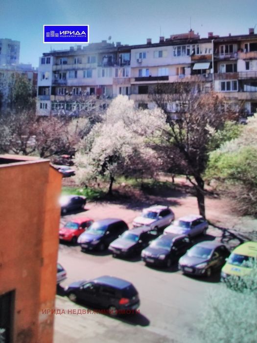Тристаен апартамент в Толстой