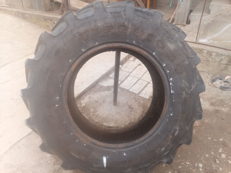 Cauciuc 340/85/R24 și 380/70/R24