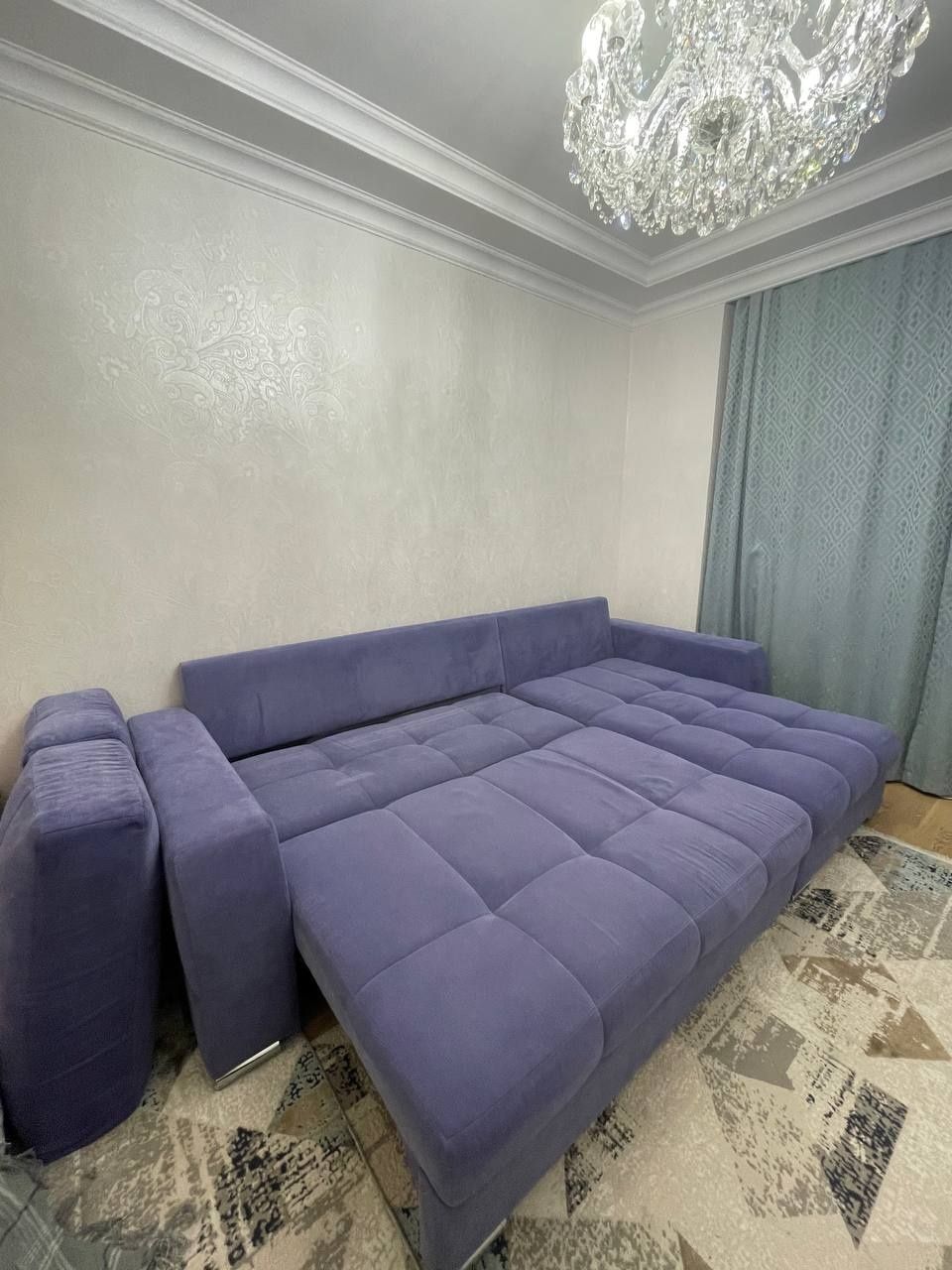 Продаётся угловой диван в хорошем состоянии