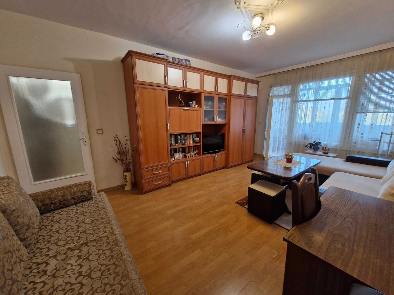 Продава се Двустаен апартамент в Ямбол, Граф Игнатиев - 62 кв.м за 1193 €/кв.м - Снимка #1