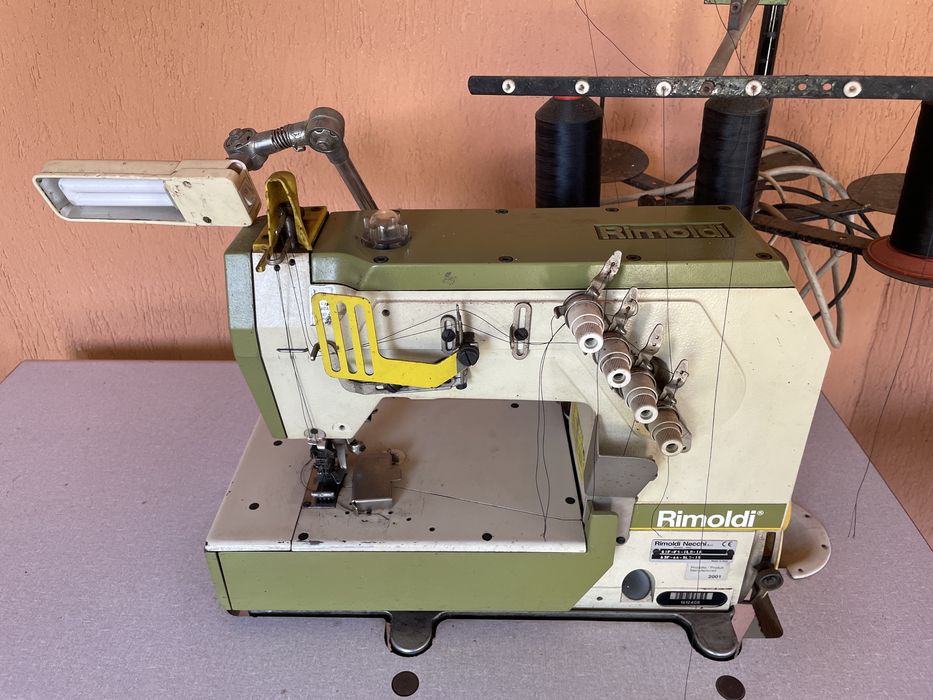 masină de cusut industrială Rimoldi