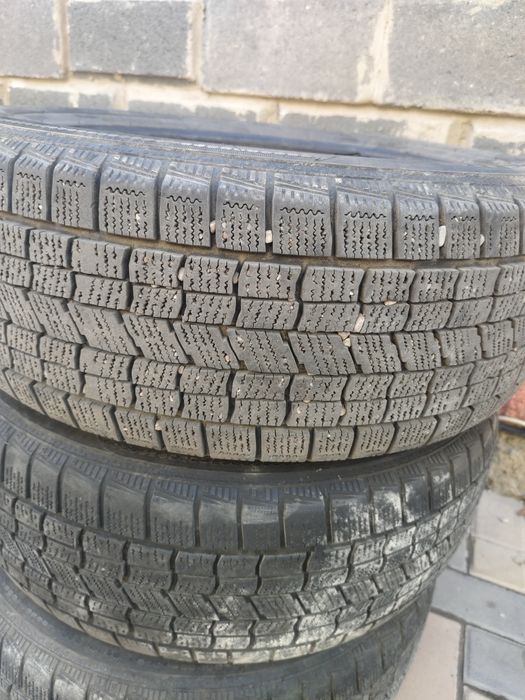 Шины почти новые