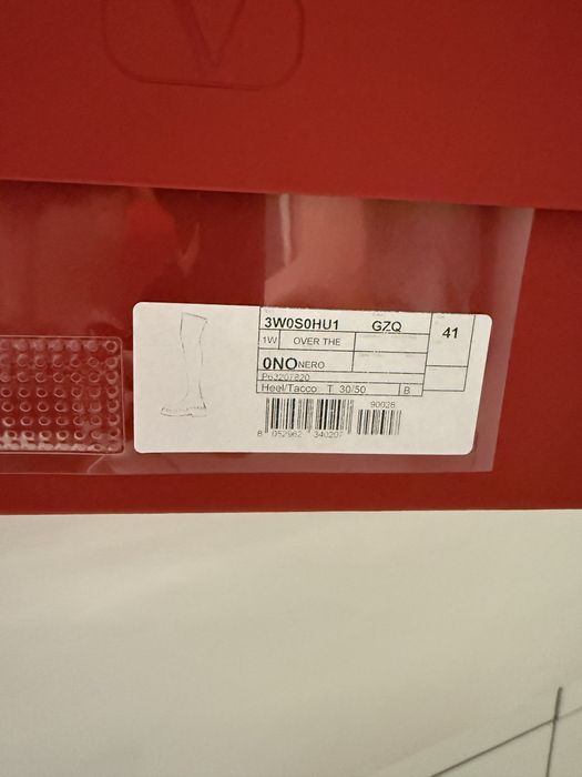 Cizme Valentino Garavani impecabile