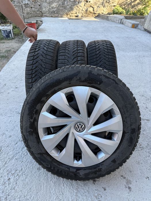 Зимни гуми с железни джанти и тасове