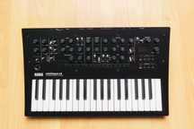 Vand sintetizator analog Korg Minilogue XD