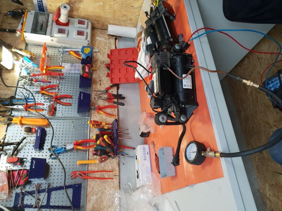 Reparare Reparatie Compresor perne aer Porsche Cayenne Touareg A6 A8