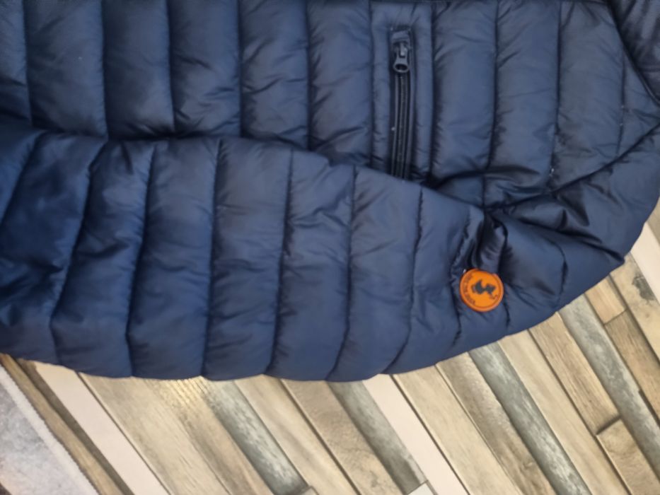 Олекотено зимно яке, оригинално; якето е като ново; реалната цена е в