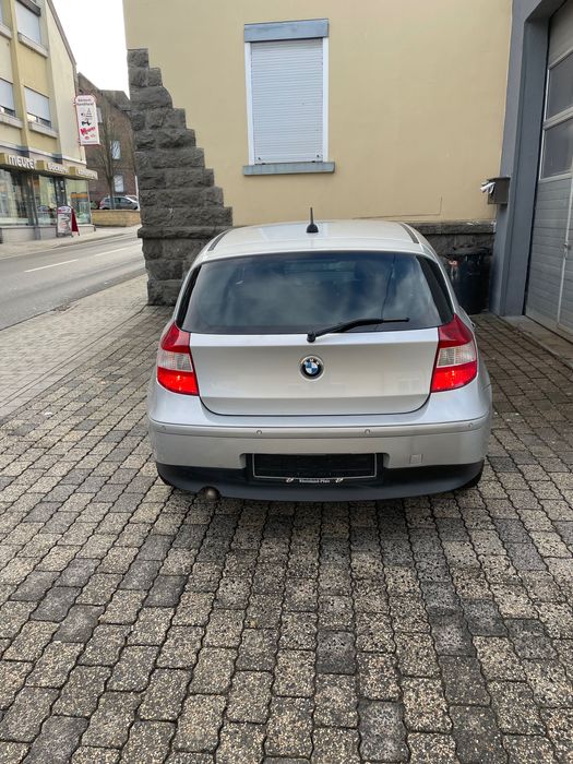 BMW e87 118d clima automată