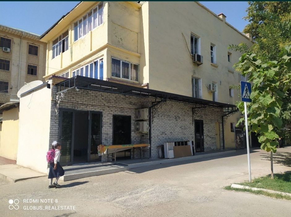 For rent: buildings in the 1st, 2nd, 3rd, 4th, 5th, and 6th districts