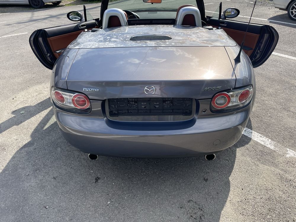 Mazda mx-5 NC 2 litri 6 viteze Hardtop electric