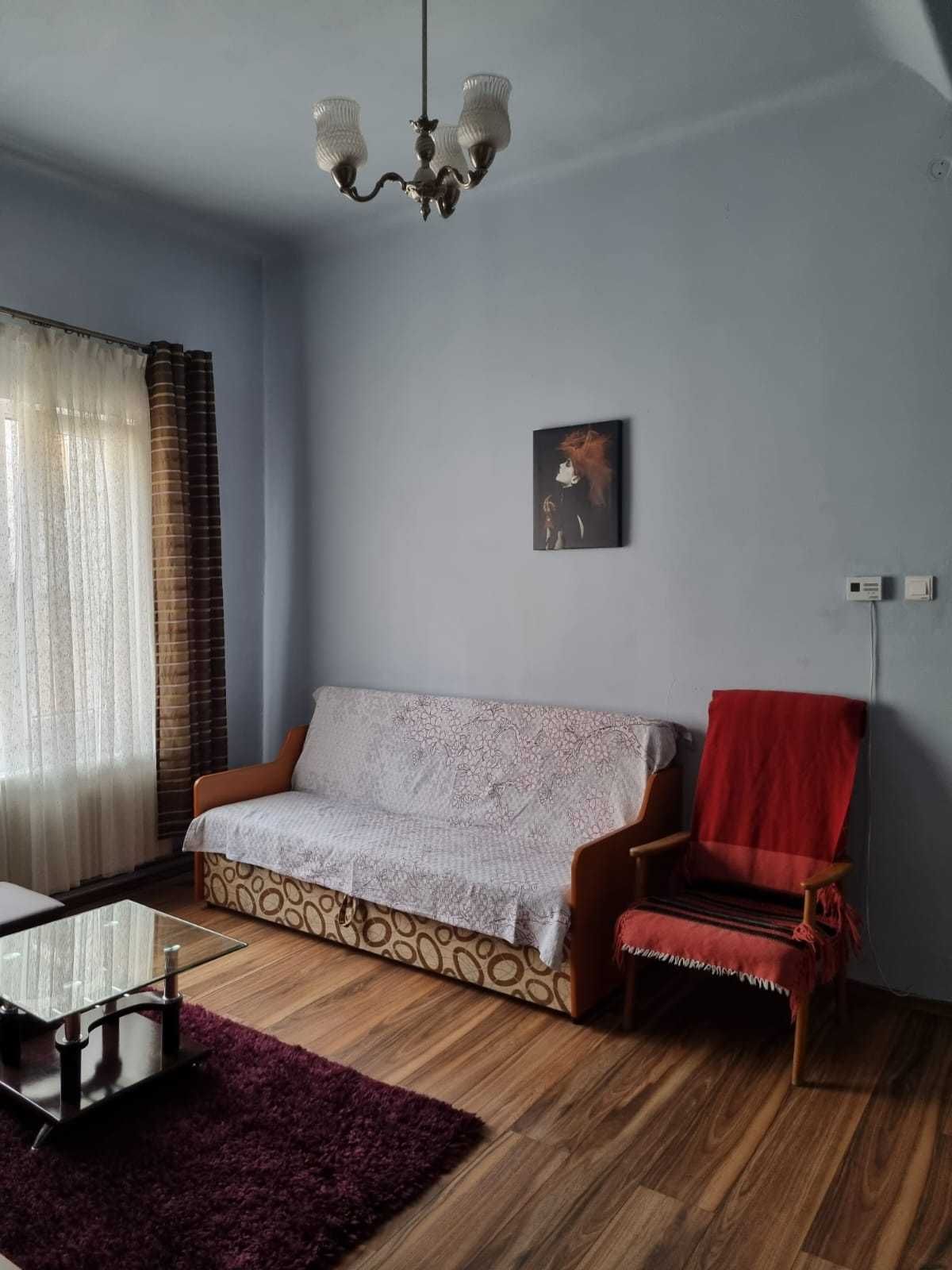 Ofer spre inchirere apartament 2 camere (centru vechi)