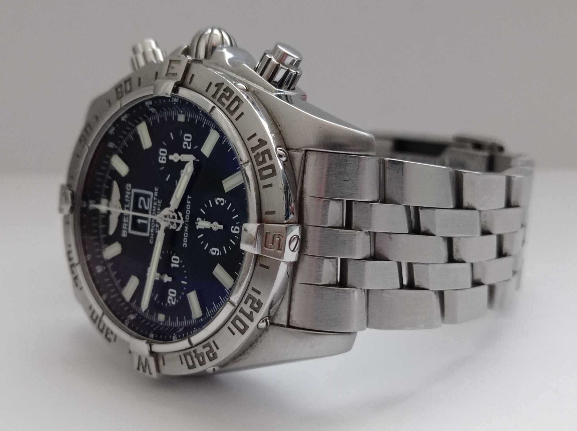 Breitling Chronomat Blackbird 44 Big Date