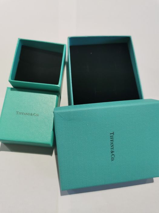 Vând ambalaje cadou Tiffany