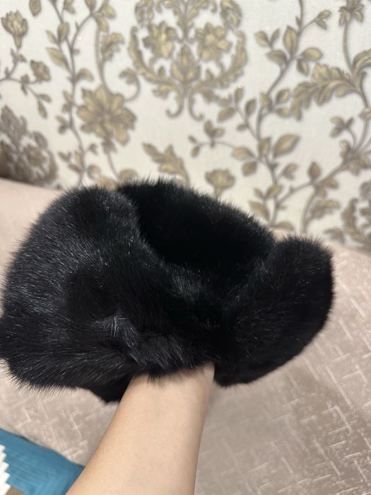 Продам зимную норковую шапку ушанку