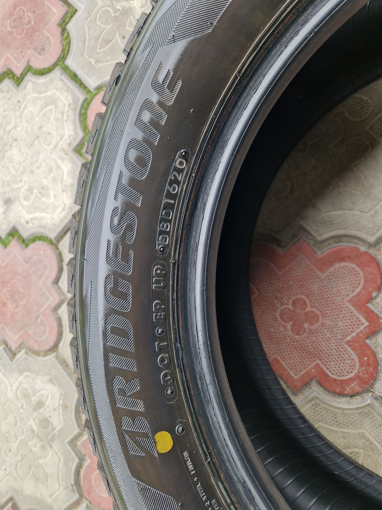 Bridgestone blizzak 225/55/R17