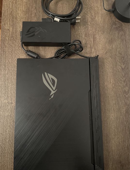 Laptop Gaming ASUS ROG strix G15 procesor i7 nvidia RTX 6GB (factura)