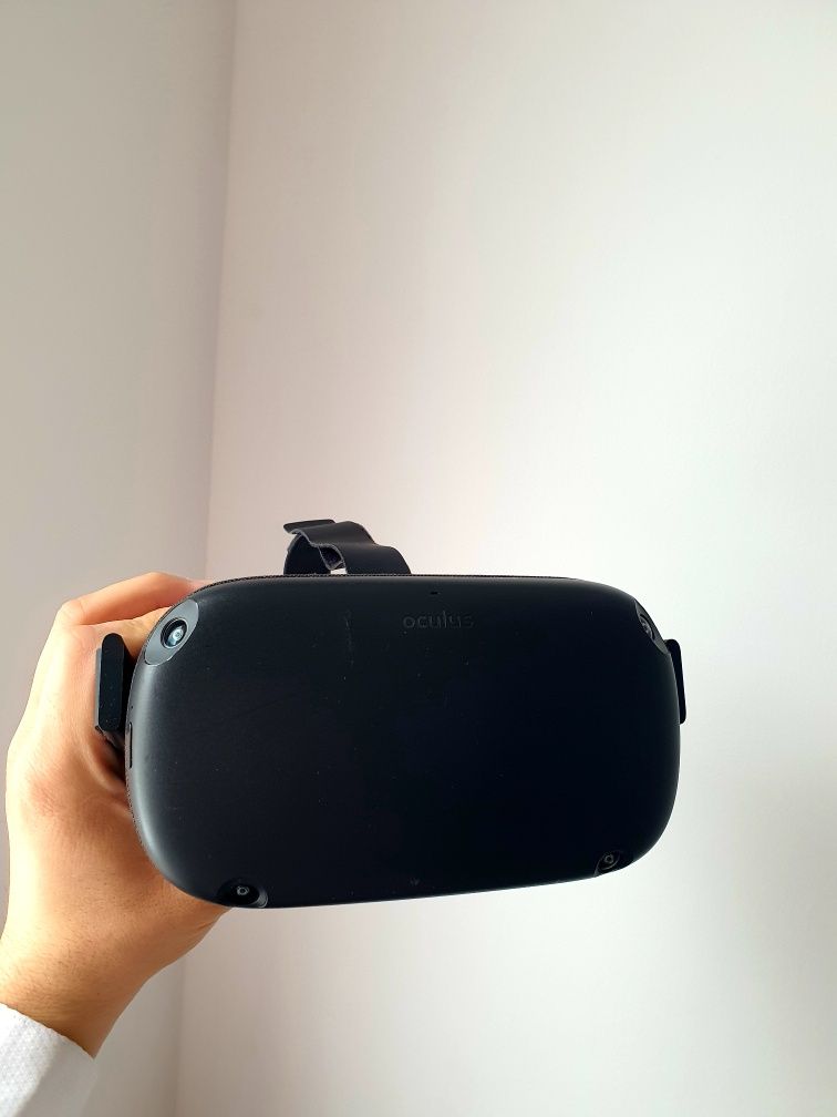 Продам шлем виртуальной реальности Oculus Meta Quest 1