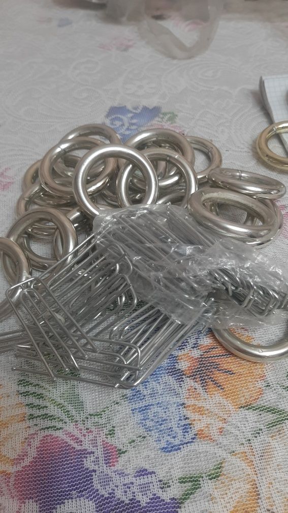 Кольцо для  карнизы,круглые и бегунки.