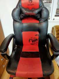Vând scaun gaming Scorpion