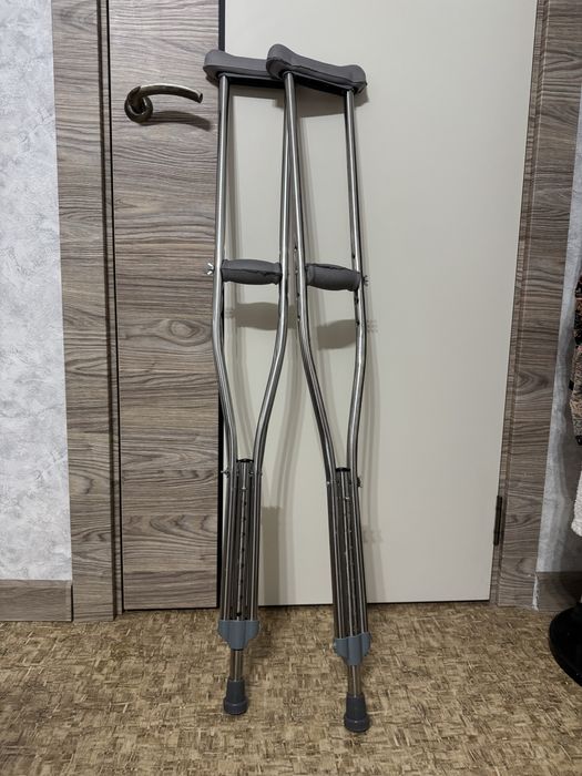 Костыли подмышечные