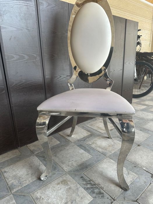 Стулья банкетные