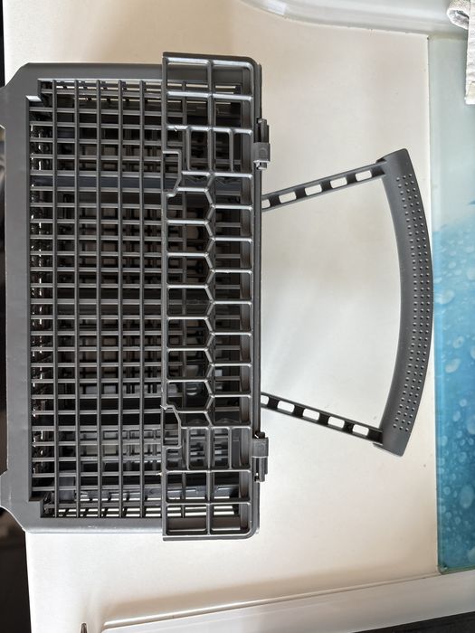Suport tacamuri masina de spalat vase