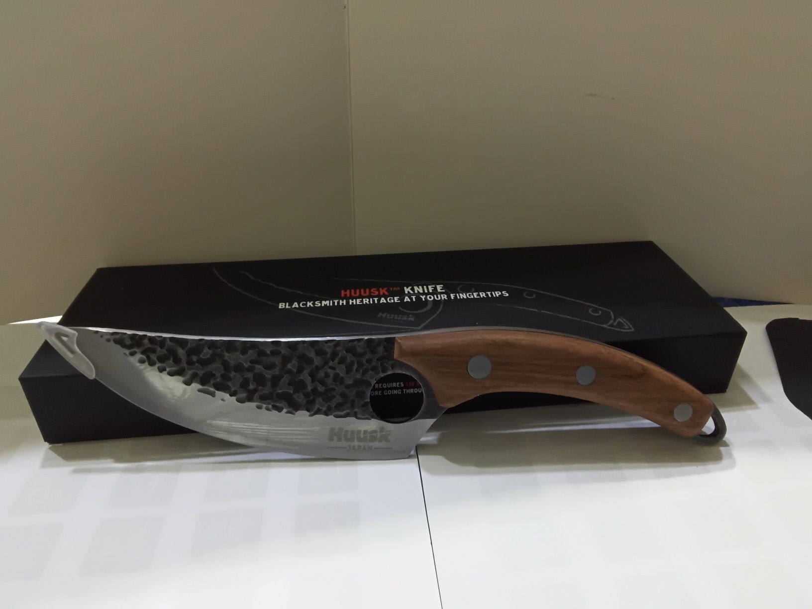 HUUSK KNIFE-японски ръчно кован нож по самурайска технология