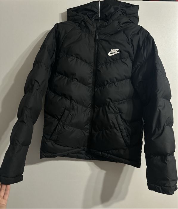 Дамско зимно яке Nike