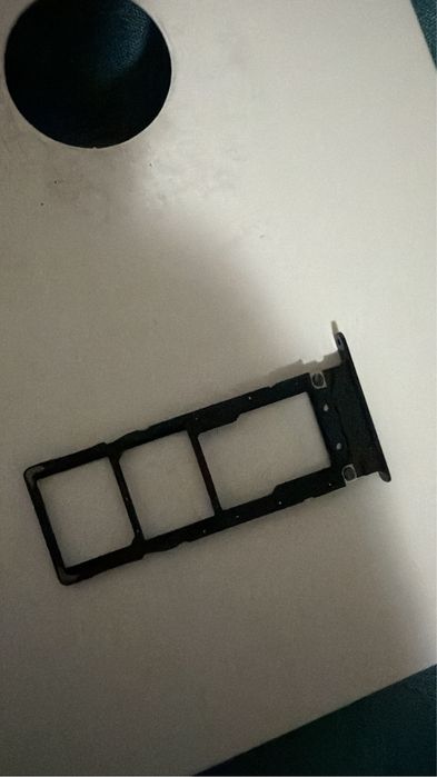 GALAXY A16 5G Dual-Sim ЧИСТО НОВ телефон