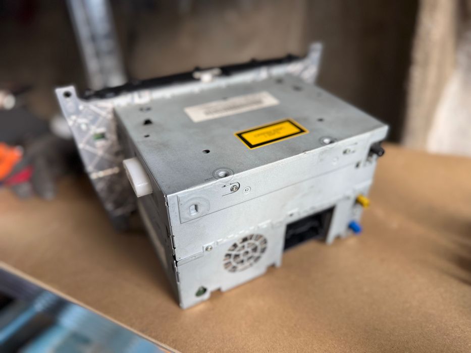 Навигация за Мерцедес W203