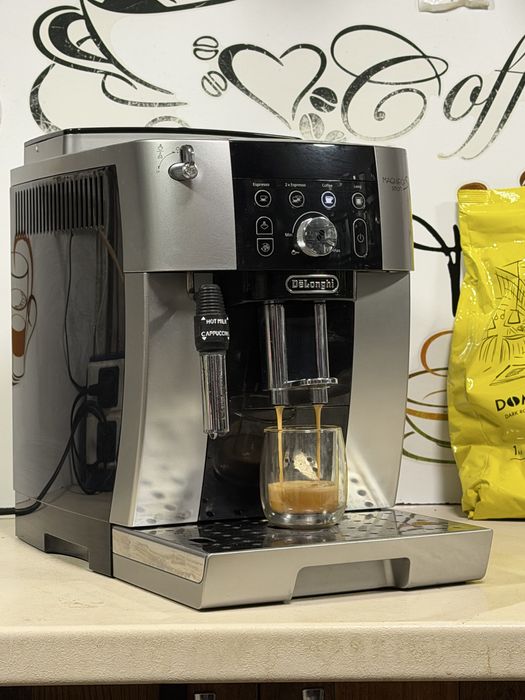 Кафемашина кафе автомат delonghi magnifica s smart с гаранция