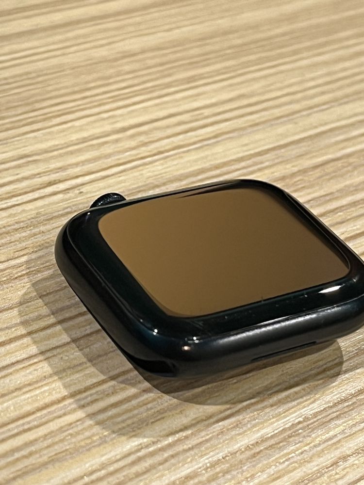 Apple watch 7 45mm nike edition