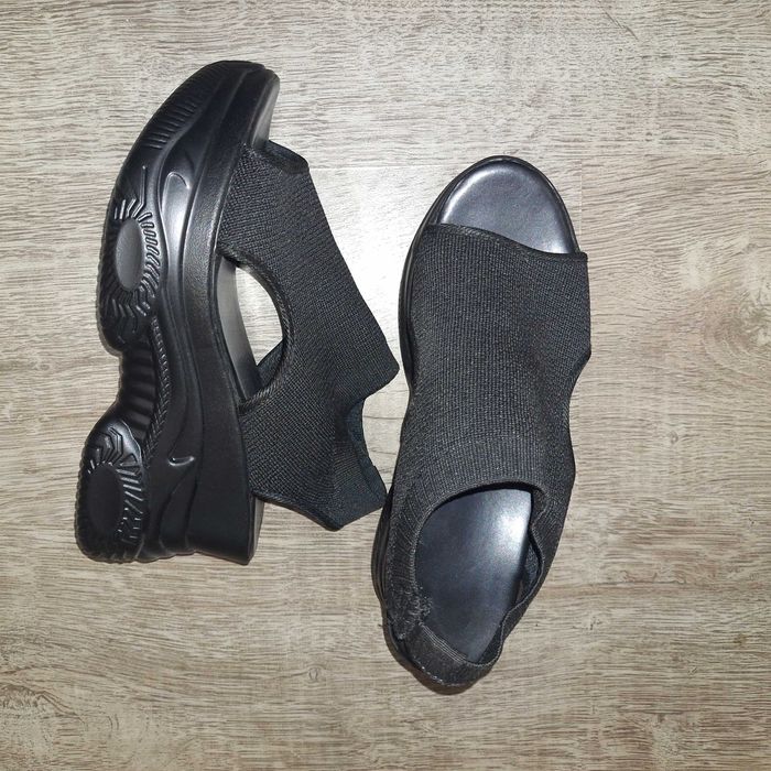 Дамски сандали на платформа