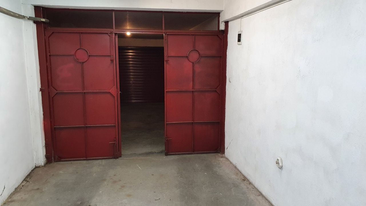 Продава се Гараж / Паркомясто в Стара Загора, Опълченски - 20 кв.м за 1500 €/кв.м - Снимка #4