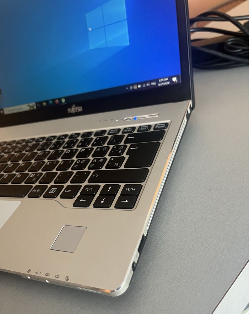 Лаптоп Fujitsu Lifebook s936 Intel i5 8 RAM
