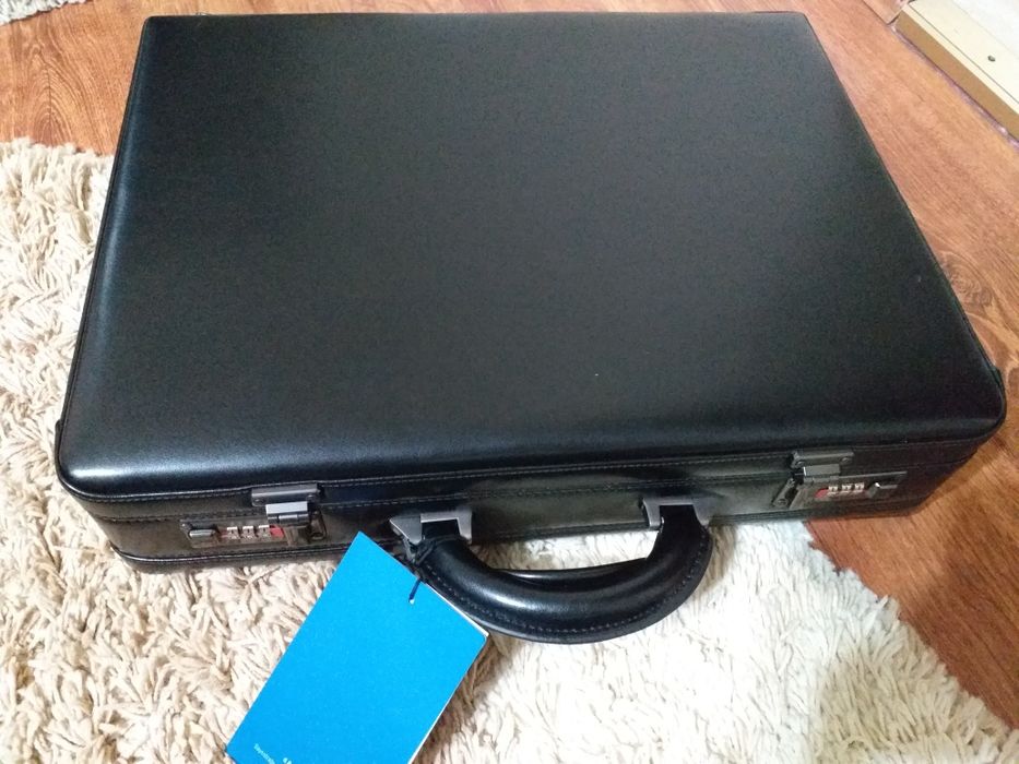 Servieta diplomat din piele, nouă,  D&N