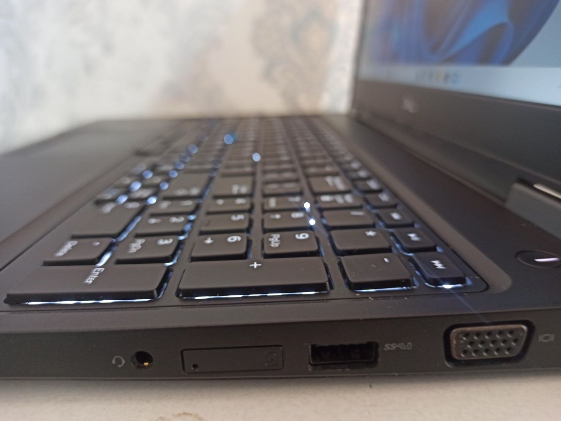 Halol muddatli to'lovga! Dell Latitude 5590 core i5-8350U