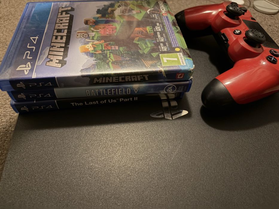 Consola Playstation 4 pro (ps4 pro) plus jocuri