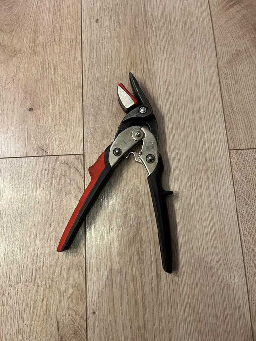 Foarfeca de taiat banda metalica si de plastic - Erdi Bessey D123S