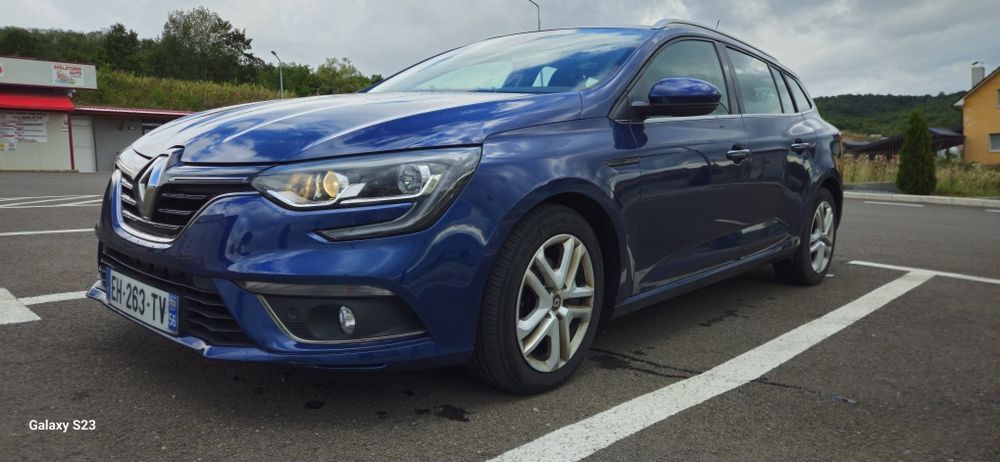 Renault Megane IV 1.5 dCi 110CP – EDC Automată – Euro 6 – Întreținută