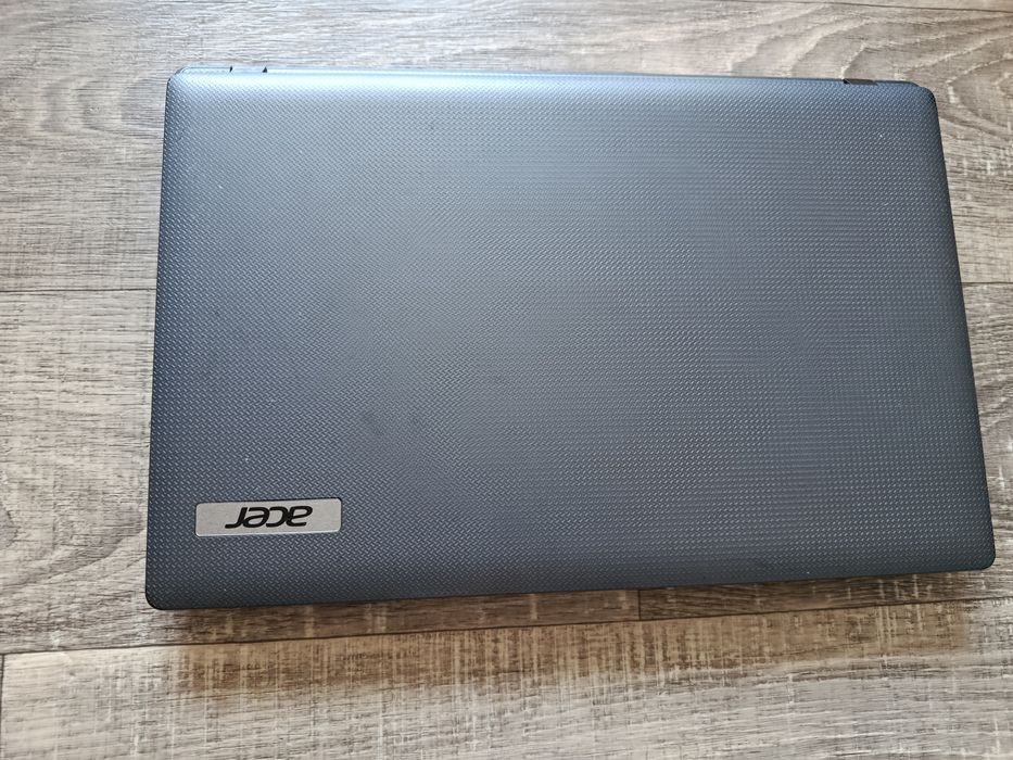 Продам или обменяю ноутбук acer 5733