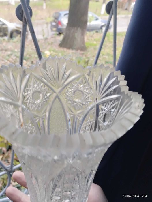 Vaza pt flori din cristal gros